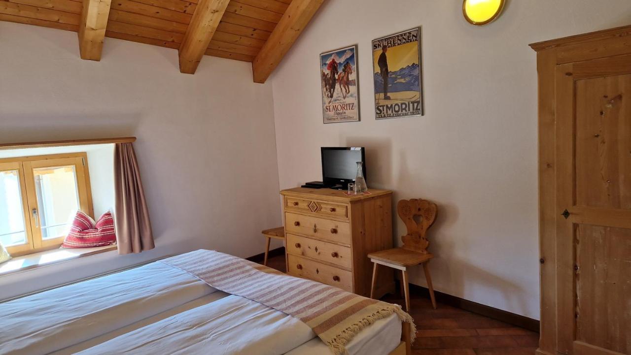 자메단 Weisses Kreuz - Crusch Alva B&B 외부 사진