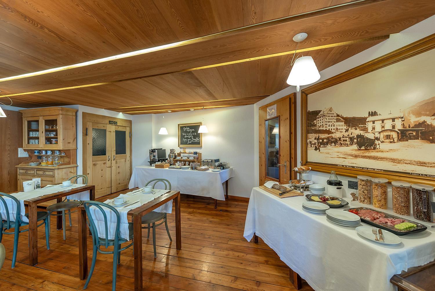 자메단 Weisses Kreuz - Crusch Alva B&B 외부 사진